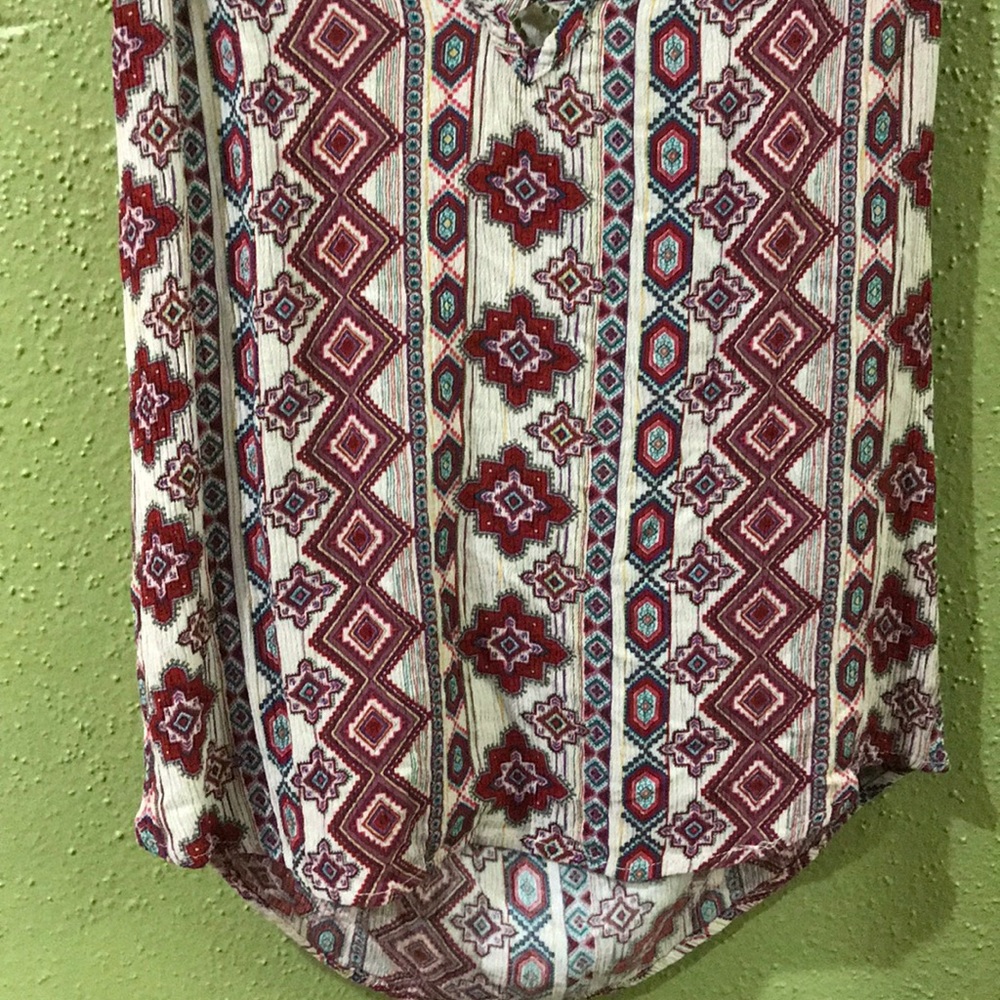 Pink patterned blouse/tank top - Picture 2 of 3
